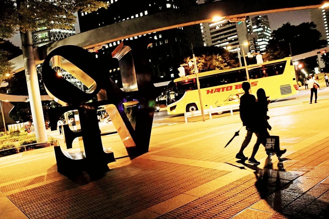 KouPhotographer's tweet photo. －疲れた時に開きたい－
【心象フォトエッセイ『想東京   TOKYO emotion』】

※この度、電子書籍版も発売になりました。目まぐるしく移り行く世相、渇きがちな心にエモーショナルな彩の風を。

#心象風景
#想東京
#artwork
#風景写真家
#写真が担えるもの https://t.co/K08NGa9nTg