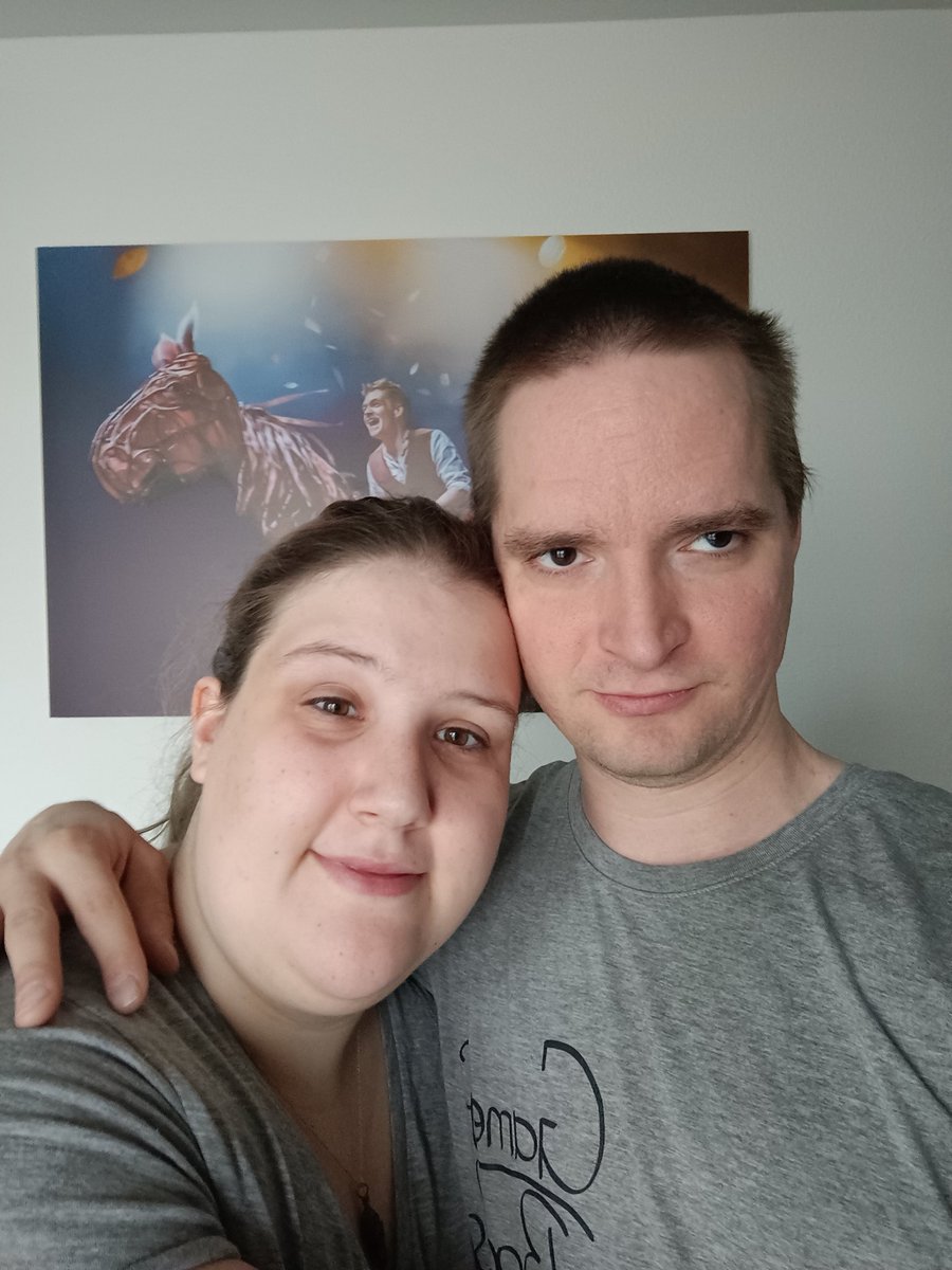 Wir sind dann auch Mal unterwegs auf die @BuchBerlinMesse #buchberlin. Wen sieht man denn nachher so?