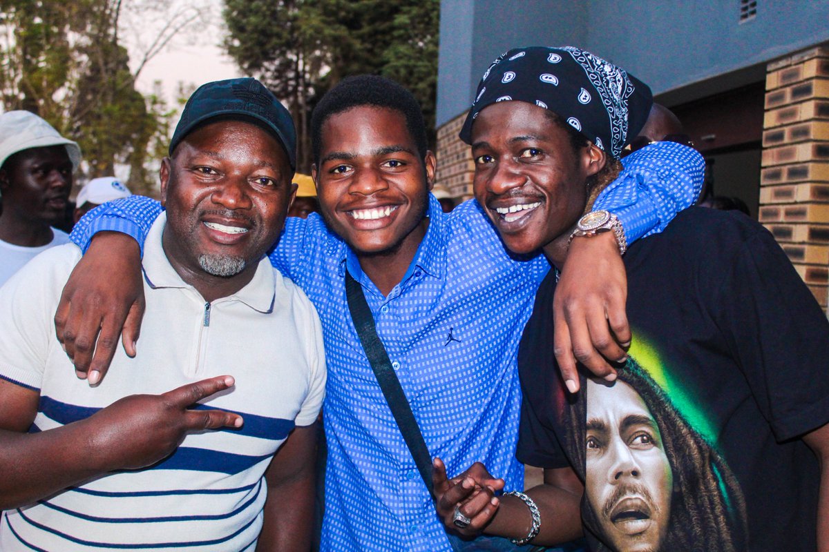 Dexterstiffler_'s tweet photo. #bigvibes #SummerVibes #lifeoftheparty #phathisani #tockyvibes #dexterstiffler  Never a dull moment when these two show up!  @TockyVibes  @phathisani https://t.co/sR4H7DL2mk