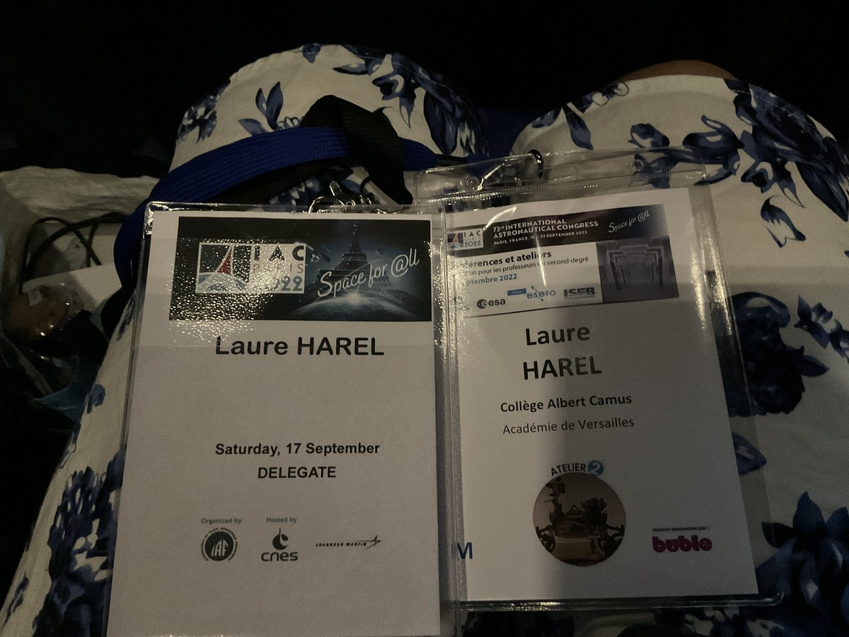 LaureHarel's tweet photo. En direct de @IACParis2022 pour la formation enseignante @CNES avec une présentation d’Evelyne Cortiade et d’Angélique Gaudel des différents projets pédagogiques CNES #Esero France https://t.co/y9qLeiKLi7