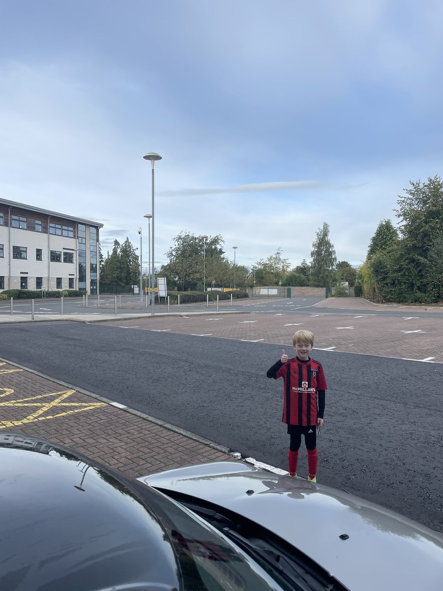 Life of a <a href="/Teamgrassroots_/">Grassroots</a> coach. First on the pitch and last off  ⚽️ <a href="/Baljaffray_FC/">Baljaffray Football Club</a>