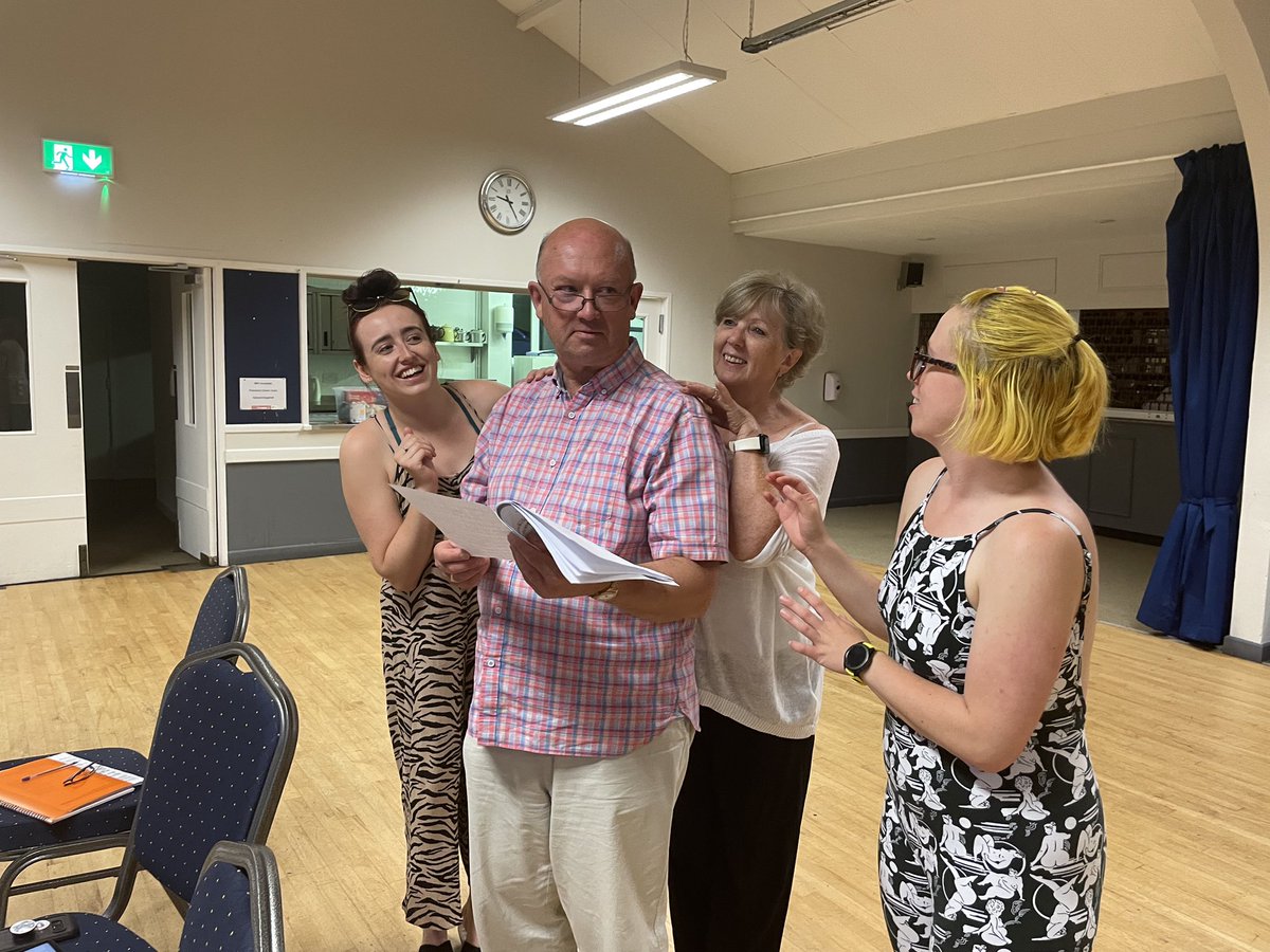 BMTheatre (@bristolmusicalt) on Twitter photo I spy mischief…👀
Wondering what these 4 are up to? If the answer is yes, then email tickets@bristolmusicaltheatre.co.uk to find out at our musical cabaret!
📅 23rd and 24th September
📍The Newman Hall BS9 4DR
🎟️ £13.50 adults and £10 under 12s
#bristolmusicaltheatre #75 I spy mischief…👀
Wondering what these 4 are up to? If the answer is yes, then email tickets@bristolmusicaltheatre.co.uk to find out at our musical cabaret!
📅 23rd and 24th September
📍The Newman Hall BS9 4DR
🎟️ £13.50 adults and £10 under 12s
#bristolmusicaltheatre #75