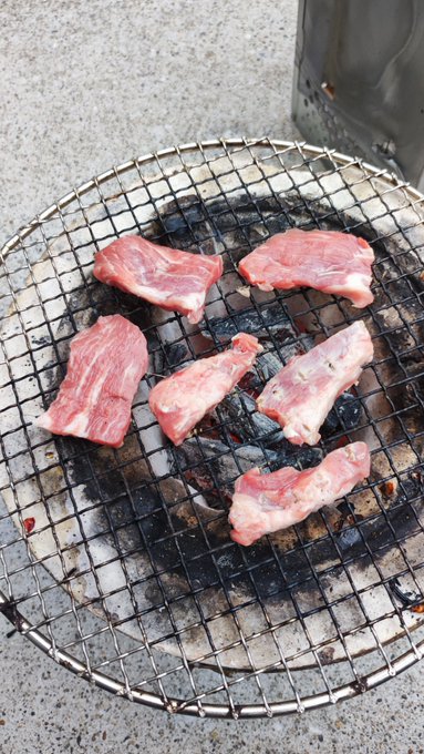 肉入ります🍖 