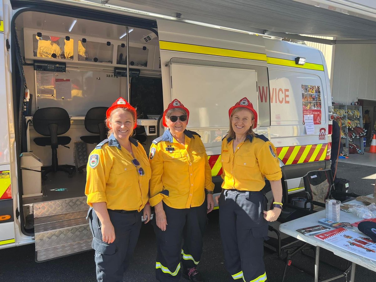 NSWRFS's tweet photo. Thank you to everyone who visited our Get Ready events today! The good news is there are also a number of events happening tomorrow! 🔥
Find out what’s happening near you at https://t.co/zLrvsh2TzH 
#nswrfs #livebushfireready https://t.co/L7eNGeD6yo