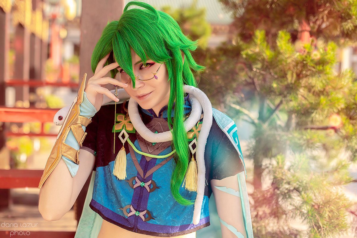 RisaHanako's tweet photo. А вот фотос🐍🌱💚✨

#GenshinImpact #Genshin #Genshin_Impact #cosplay #Baizhu #GenshinImpactcosplay https://t.co/GqXfps75kZ