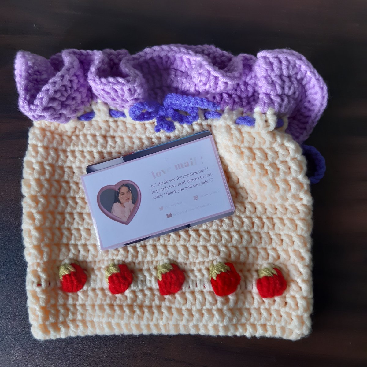sakurapoca's tweet photo. πΈ #MailsForMisu
Late na feedback pero nakauwi na yung pouch. Thank you sm @wintereology for this cute one, nagustuhan ng aking mother dear na mahilig sa yellow hehehe :D
π: #winminfeedbacks https://t.co/swVoEiuBYB