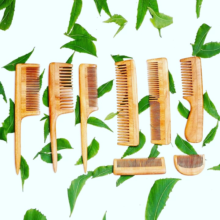 gogreen_01's tweet photo. Neem wood is anti bacterial and anti dandruff.

Benefits:
🍃 Prevents Hair Fall
🍃 Gives Hair Health &amp; Shine
🍃 Gives Hair a Healthy Glow
🍃 Promotes Hair Growth
🍃 Nourishes Damaged Hair
#foamsandlathers #comb #neemcomb #woodencomb #plasticfree #neemcombs https://t.co/BU9sAOtjA3