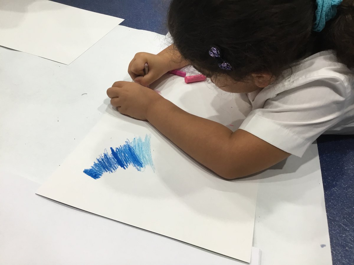 BSMuscatY2's tweet image. Year 2 have been practising our blending skills in art - inspired by our reading book ‘The Day the Crayons Quit’. 
@BSMuscat 
@BSMuscatPrimary