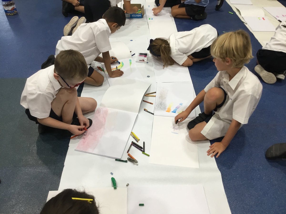 BSMuscatY2's tweet image. Year 2 have been practising our blending skills in art - inspired by our reading book ‘The Day the Crayons Quit’. 
@BSMuscat 
@BSMuscatPrimary