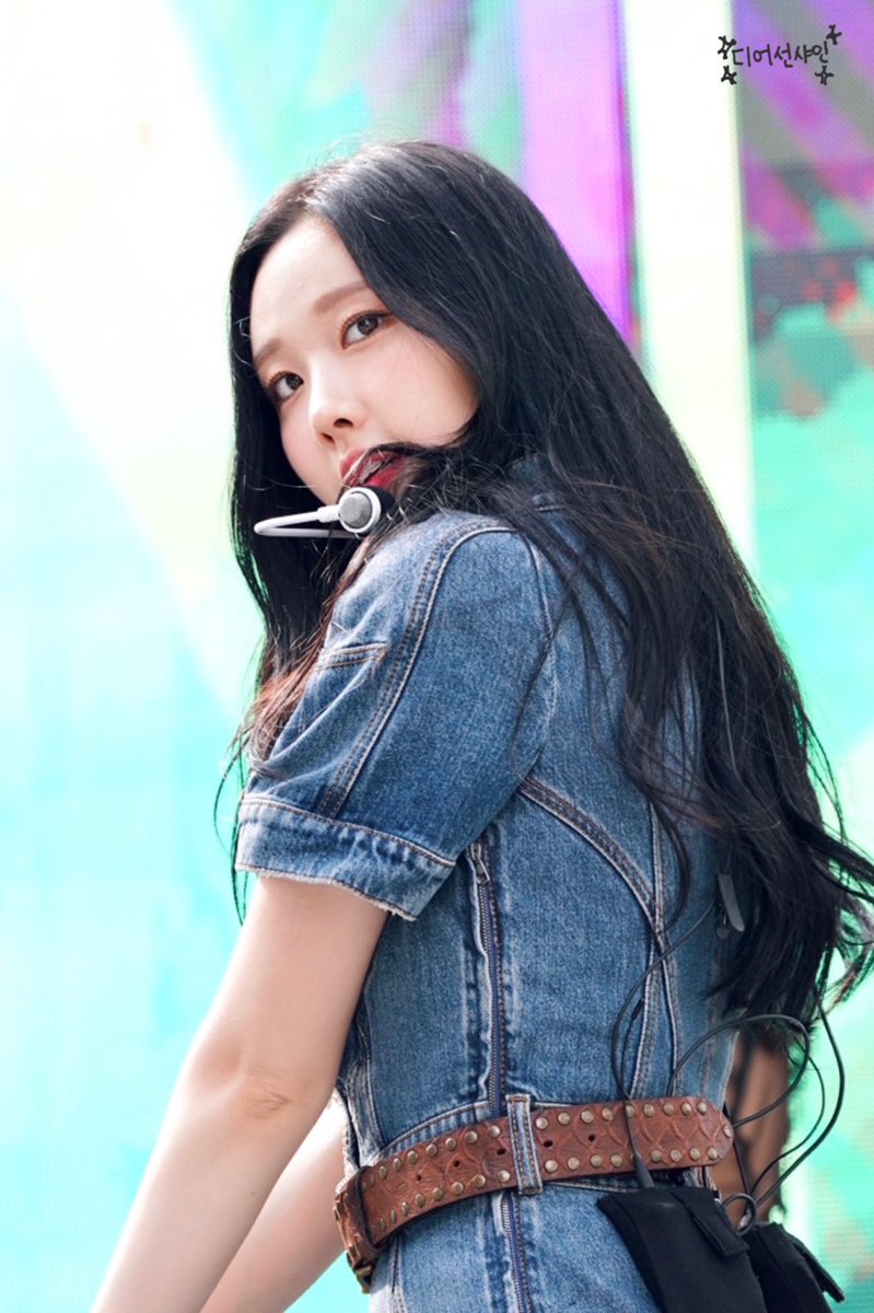 _Dear_Sunshine_'s tweet photo. 220917 오늘의 난니 🌼

이게 ... 얼마만이야 ... 🥺🥺🥺💓

#모모랜드 #MOMOLAND 
#나윤 #김나윤 #NAYUN #난니 https://t.co/4FWoIrbFbx