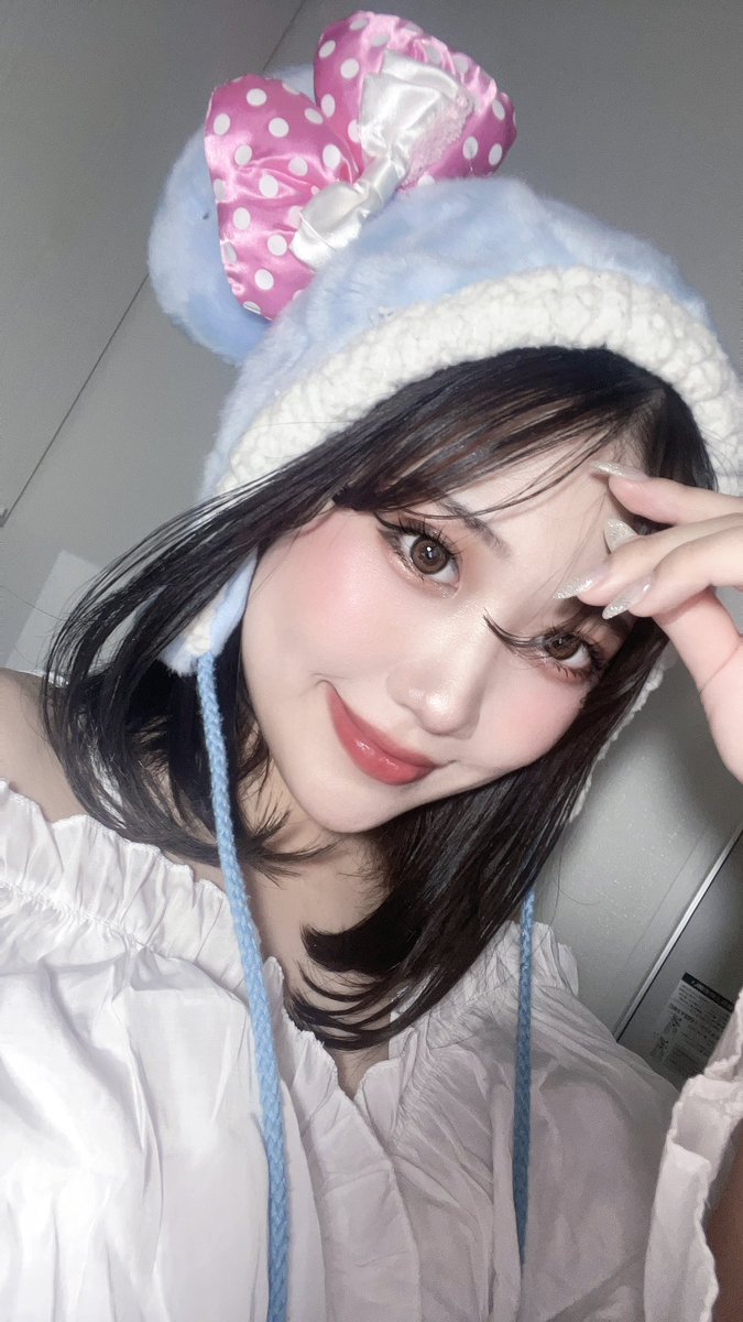 suxp30's tweet photo. ディズニー行きたすぎて被った🫶🏻
#selfie #ディズニー https://t.co/6retvRwDVR