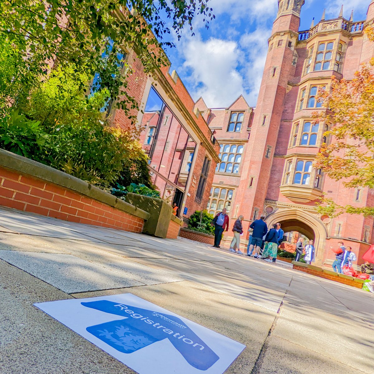 UniofNewcastle's tweet photo. Welcome to all our new students arriving in Newcastle this weekend. Due to the Monday bank holiday, we'd encourage those that are able to register today or tomorrow at The Boiler House between 9.00 - 17.00. #WeAreNCL https://t.co/9jRDD1H2SU