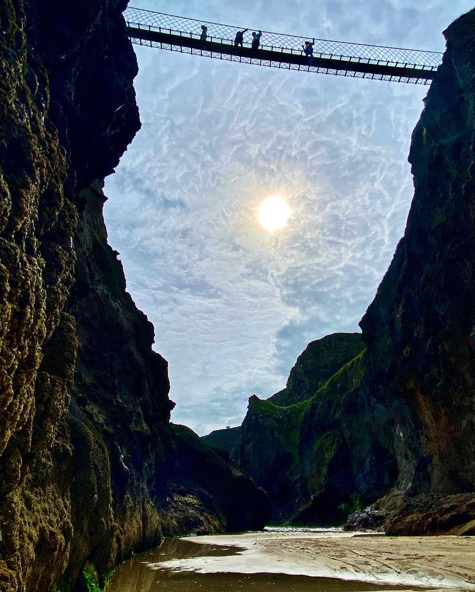 CoastEarth's tweet photo. We live in a very beautiful and special place. 

It's worth protecting isn't it? 

#carrickarede #environment https://t.co/iWBWaJfRrZ