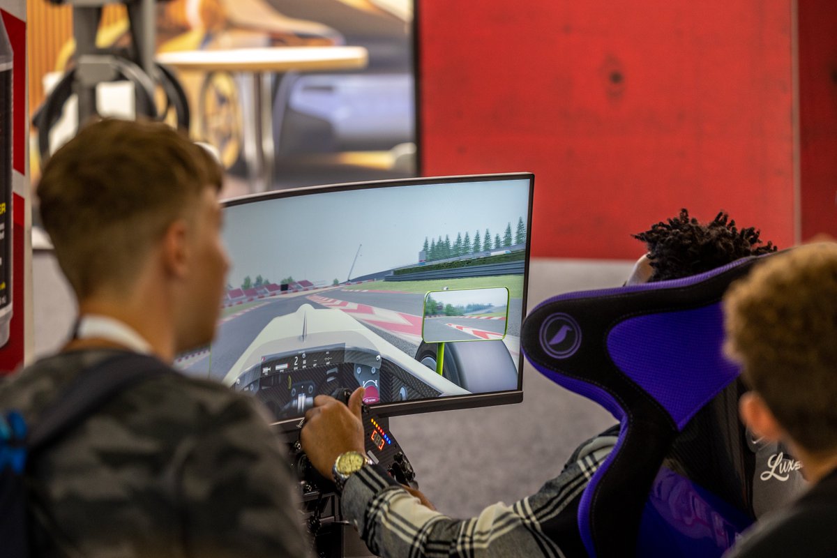 We are up and running for the final day of the Automechanika Frankfurt show. Come and visit us on the Lucas Oil Stand hall 9.1 stand B90

#amf22 #esport #Motorsport #Racing #pcgaming #racingsimulator #simulation