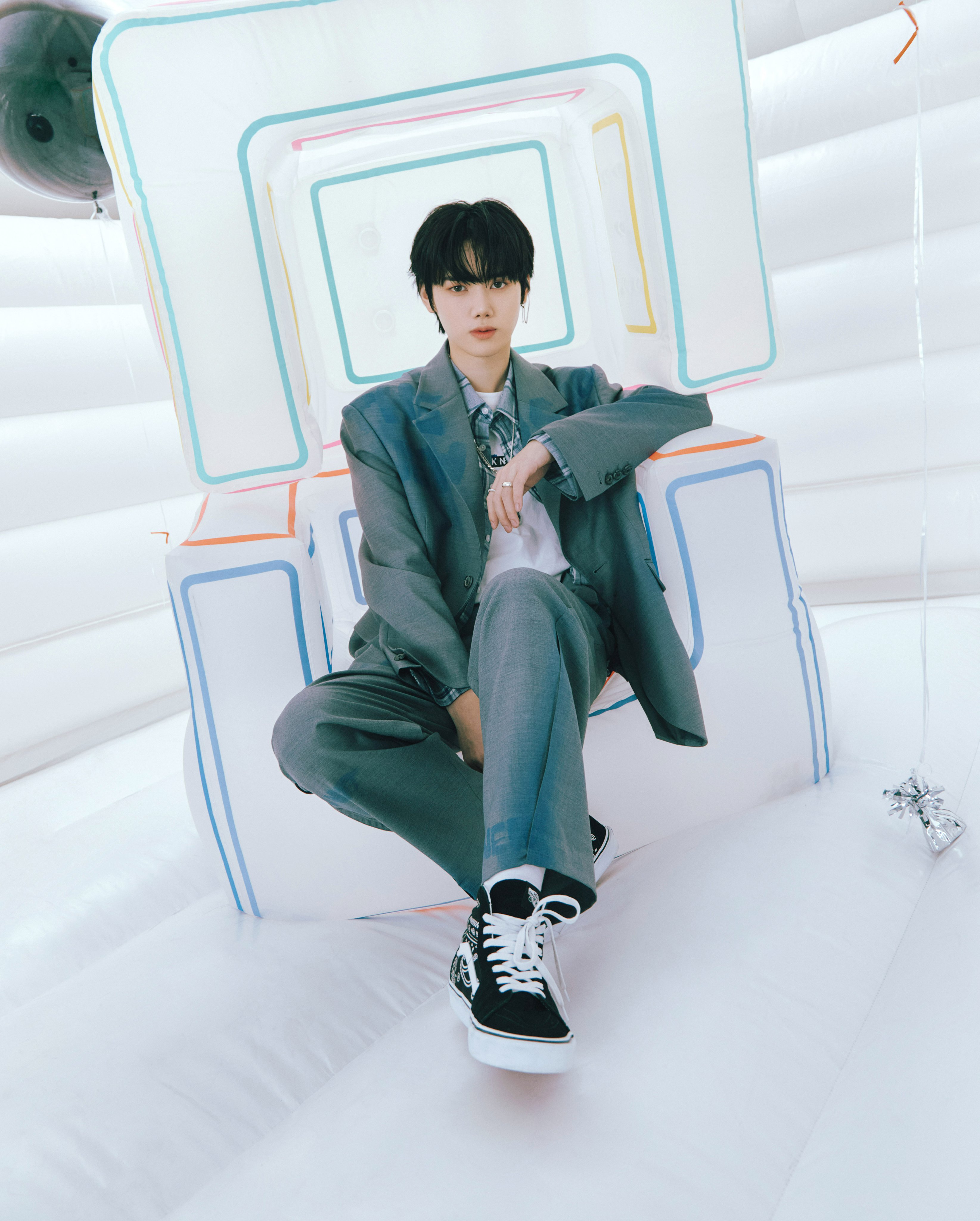 Fc18diWaEAU6L8D?format=jpg&name=4096x409