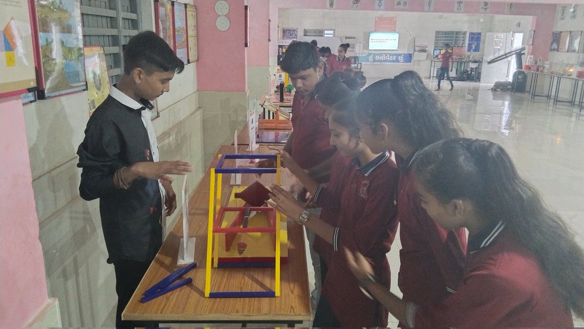bcdcscdwarka's tweet photo. Students enjoying the #science #Moments at CSC Dwarka 

@GujScienceCity 
@PMOIndia @CMOGuj @jitu_vaghani @IndiaDST @dstGujarat @vnehra @InfoGujcost @narottamsahoo @DrMatang @GijubhaiB @COLLECTORDWK @ddodevbdwarka https://t.co/6v3cxcvLYA