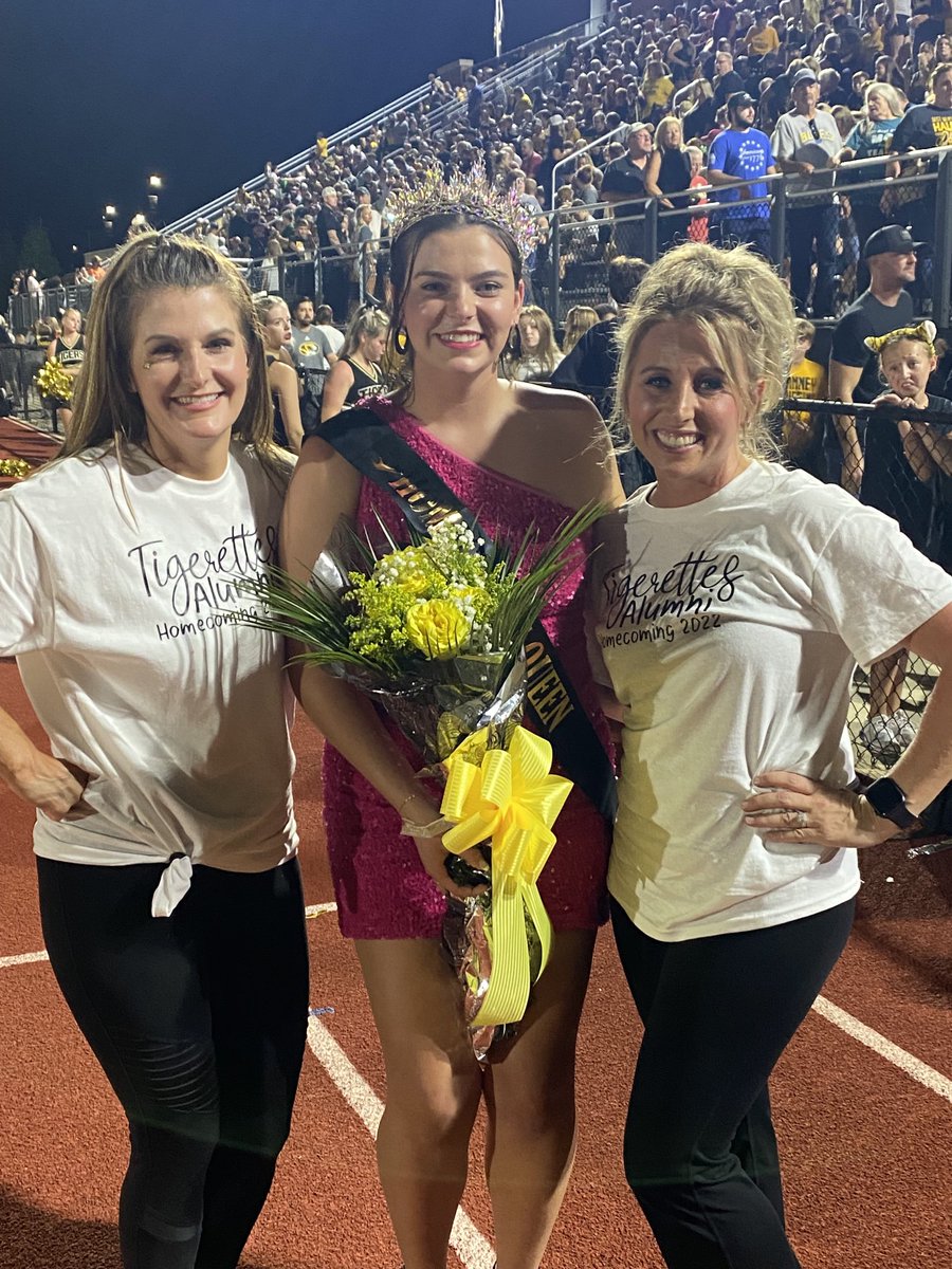 Congratulations to our Queen, Karleigh Bayer!