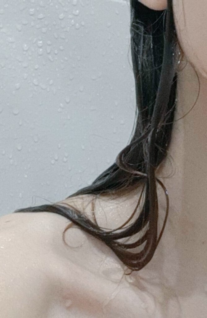 Ayukhofreal's tweet image. ada yang inget gak mandi ma ayu dimana?