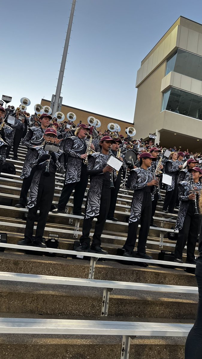 coyle_band's tweet photo. It was a great night for some football and MARCHING BAND!  Way to go, @rhsmeb!  We love seeing our former Cougar Band members soaring! @Coyle_Cougars @RHS_Eagles https://t.co/pVyjA1mCBn