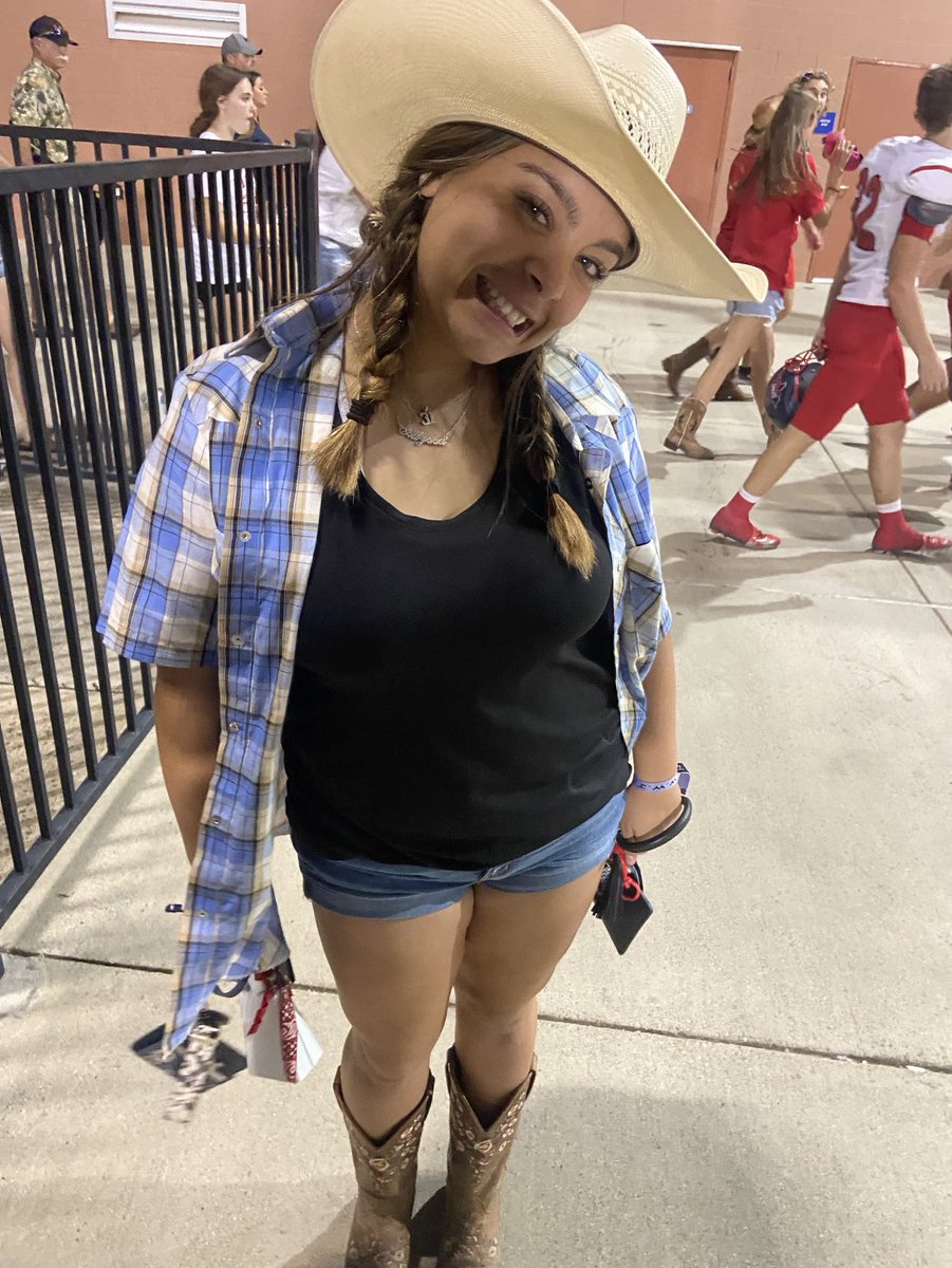 Ally Hinojosa tweet media