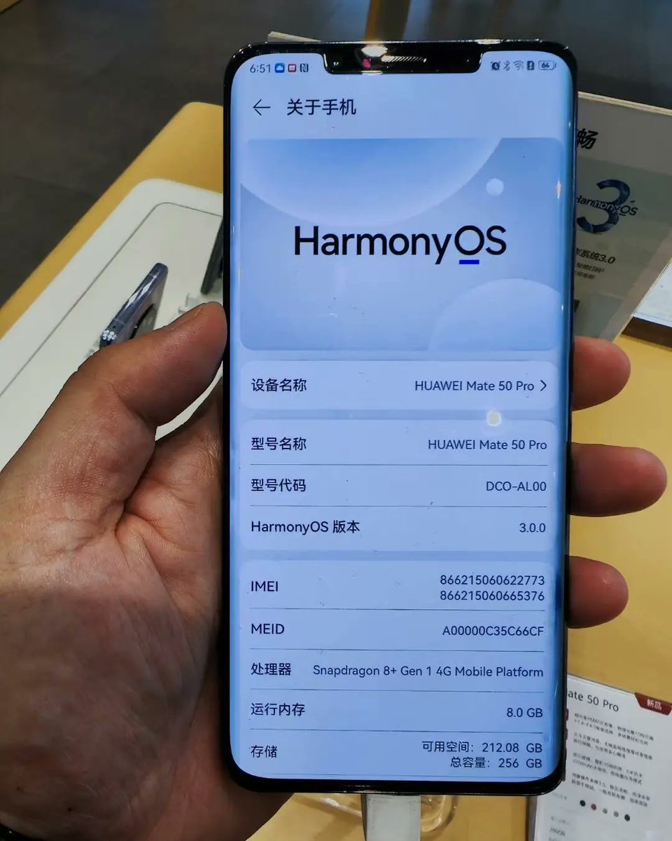 TechyPreacher's tweet photo. Huawei Mate 50 Pro Black colour variant 👇🔥💥🧐
#HarmonyOS #HarmonyOS2 #huawei #HuaweiP50Series #HuaweiP50Pro
#huaweip50pocket #Huawei #HuaweiMate50 #HuaweiMate50pro
#huaweimate50series #Honor70Pro https://t.co/4o0oVNigth