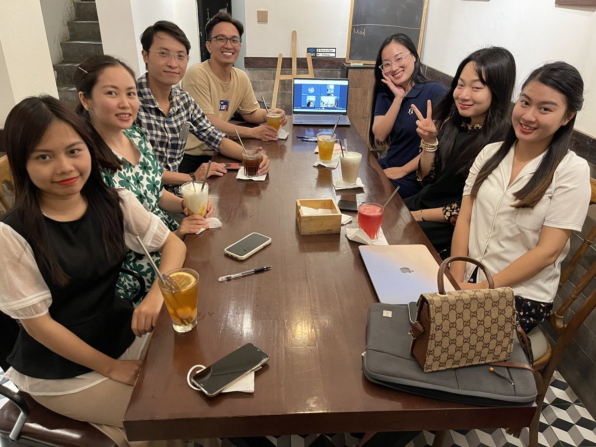 huynd37's tweet photo. Họp team Thanh Niên Phật Tử https://t.co/E3HQ9EGu4M