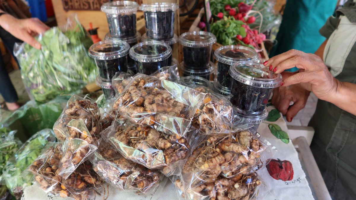 Bryanston Market tweet media
