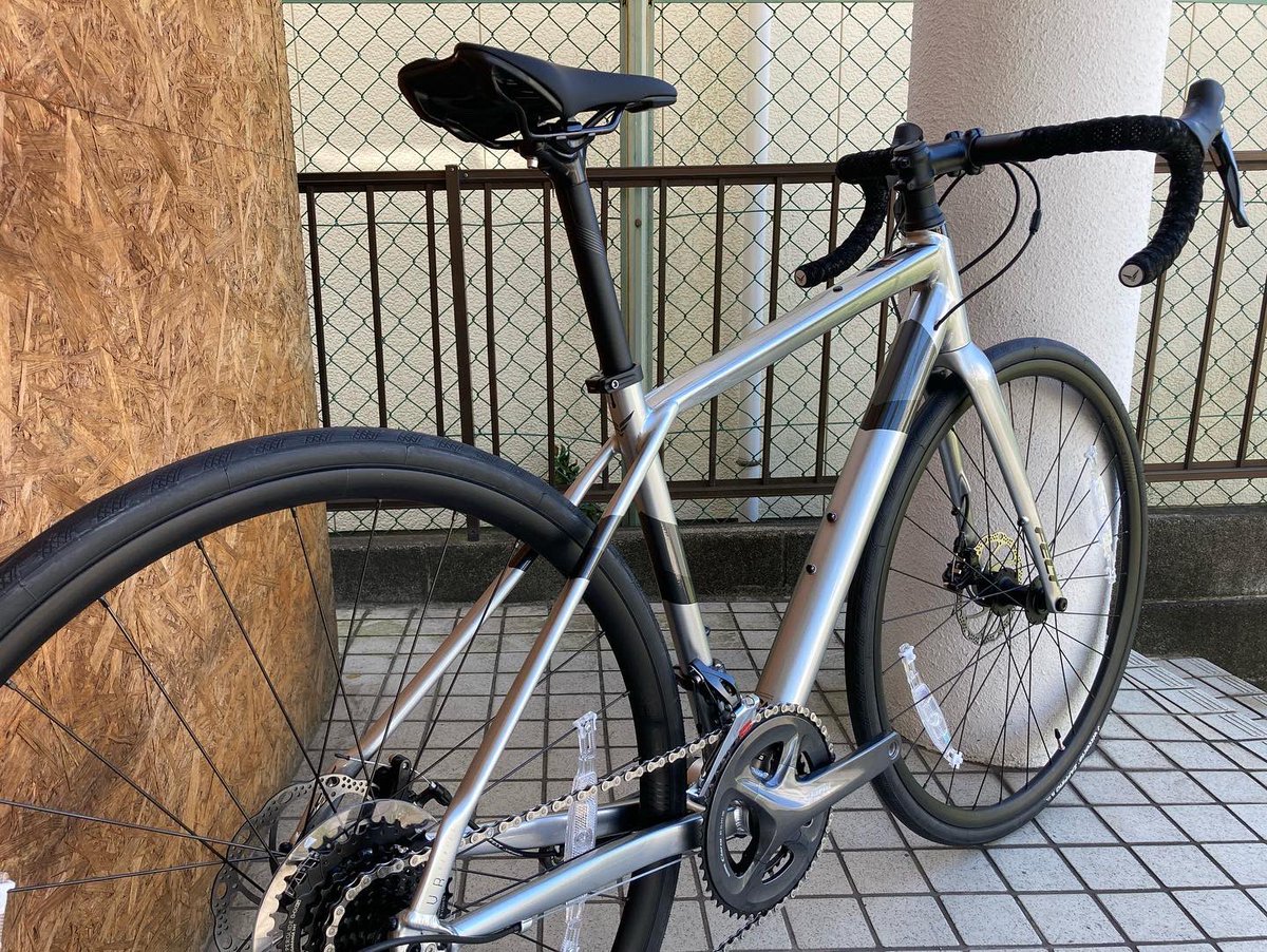 ma9823chirinrin's tweet photo. #FELT #フェルト #VR60 多様化したロードバイクニーズをカバーしえるモデルとして開発されたVRシリーズ。安定した走行を楽しめます。久しぶりに入荷しました。#fortuna #ロードバイク #町田市 #相模原市 #大和市 https://t.co/mJUcVJD0rG