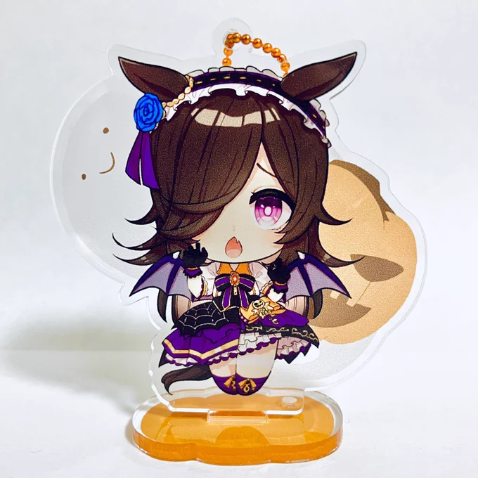 ミホノブルボンのアクスタ再版に合わせてライスのアクスタも作りましたハロウィンのお供にどうぞURLはこちら→ 写真よりもイラストの方がどちらかというと色味が近いです〜写真撮るの下手ですみません(>人<;)) 