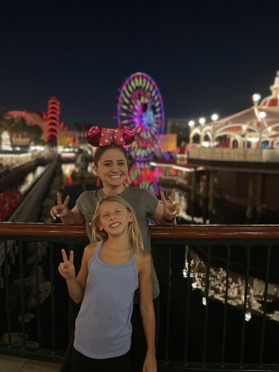 gamezd5's tweet photo. Halloween @ California adventure #NinaDay https://t.co/tEYthnglIX