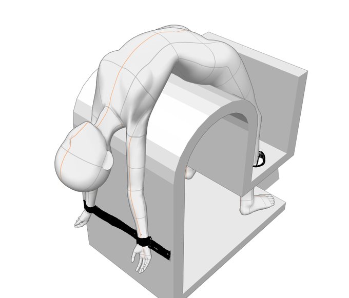 この椅子はナニかに使えそうな雰囲気を発しているのだが,微妙 
