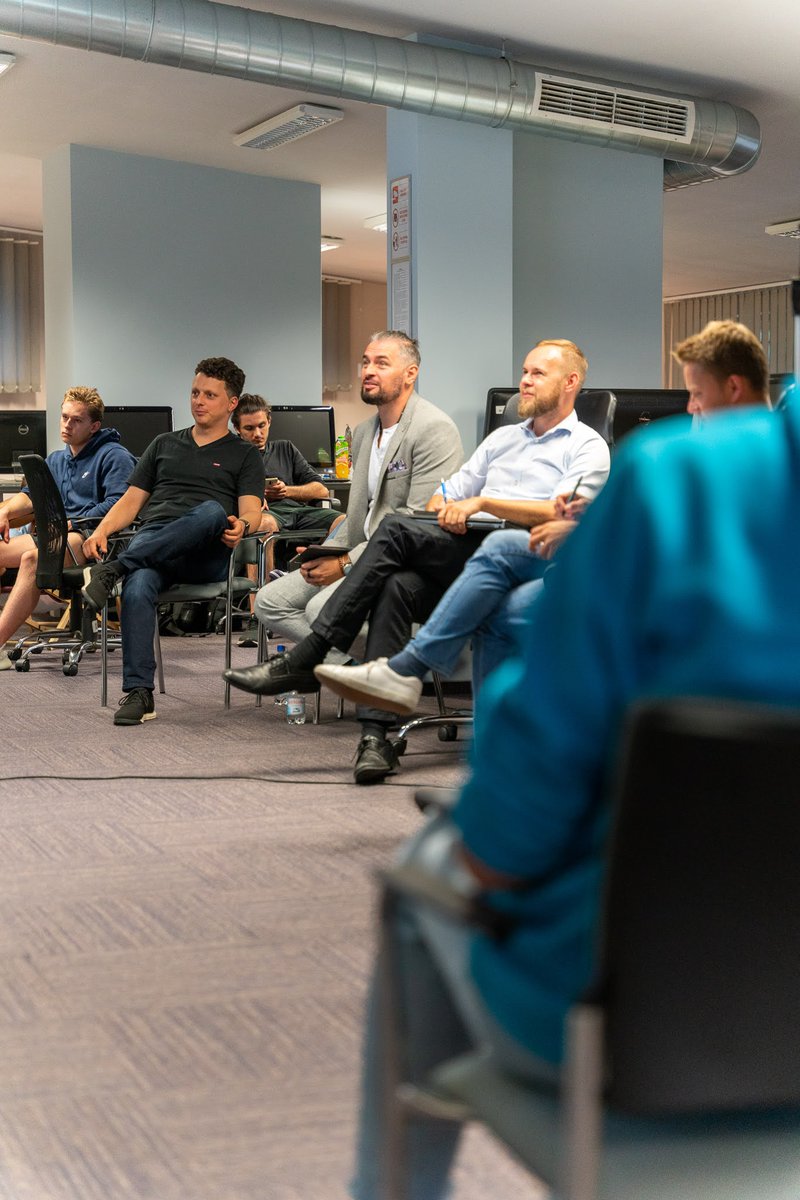 PoslinskiNet's tweet photo. Flashbacks from @bbdays4 #hackathon.
8 teams worked on 3 subjects:
- Support sustainable energy in the city
- Internationalization of technical schemas with AI
- Support for local events in the city
Congrats to the winners!
#programming #festival #bbdays4it #bielskobiala https://t.co/7FdVnpUbJU