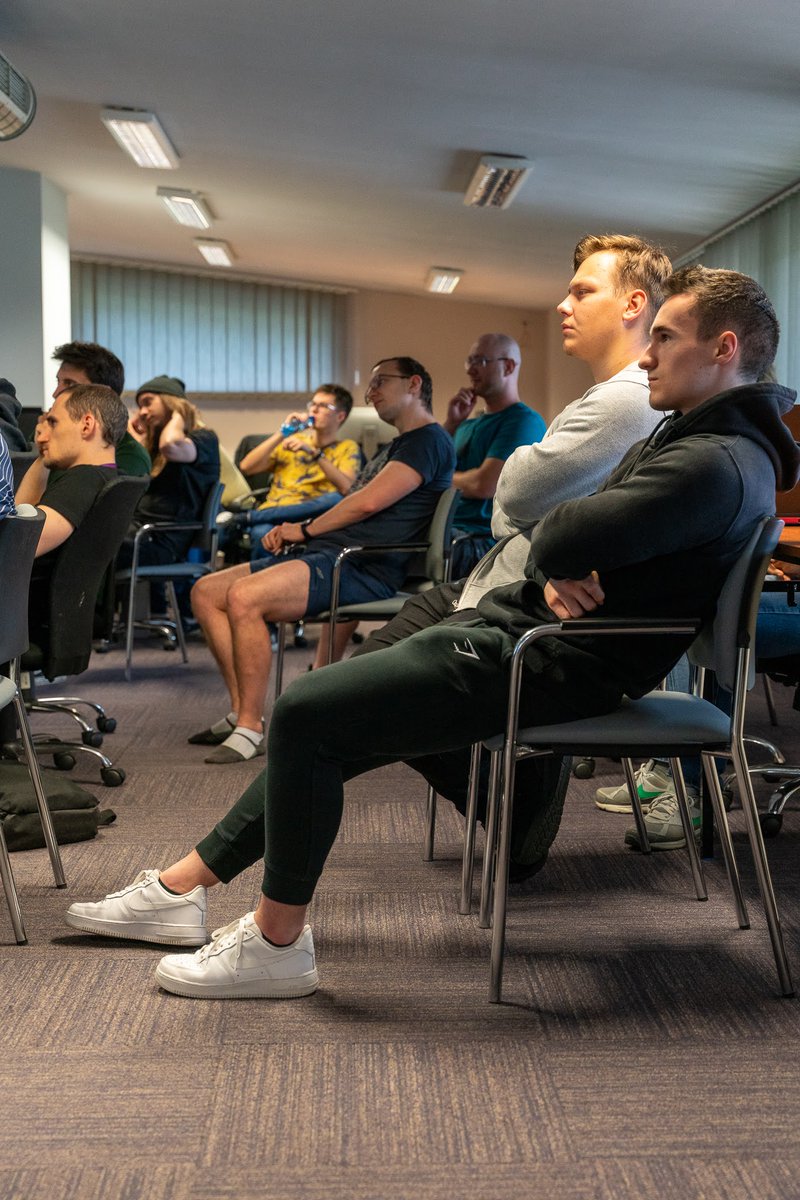 PoslinskiNet's tweet photo. Flashbacks from @bbdays4 #hackathon.
8 teams worked on 3 subjects:
- Support sustainable energy in the city
- Internationalization of technical schemas with AI
- Support for local events in the city
Congrats to the winners!
#programming #festival #bbdays4it #bielskobiala https://t.co/7FdVnpUbJU