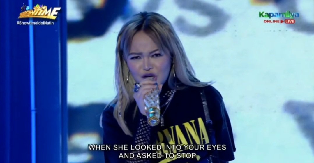 Myls044's tweet photo. omg!!omg!!!SHE WAS ONLY 16 sa Showtime stage!!🥹i lab yu @itsShowtimeNa fam for letting Janine Berdin sing her song on stage!😭🖤you make people happy talaga!!🥰🫶

#ShowtimeIdolNatin
#TNTChampsOnShowtime https://t.co/c5HjkxiRVX