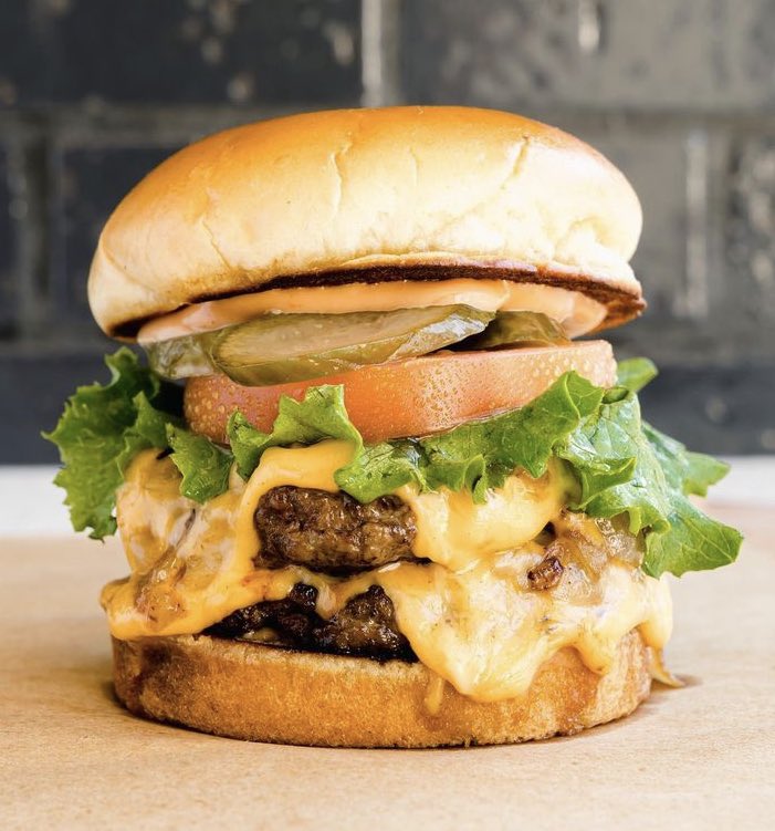 Burgeralleychi1's tweet photo. #DoubleAlley coming soon! 829 A Wabash Ave will be the tastiest address in town! ππ https://t.co/zbHabz7V1R