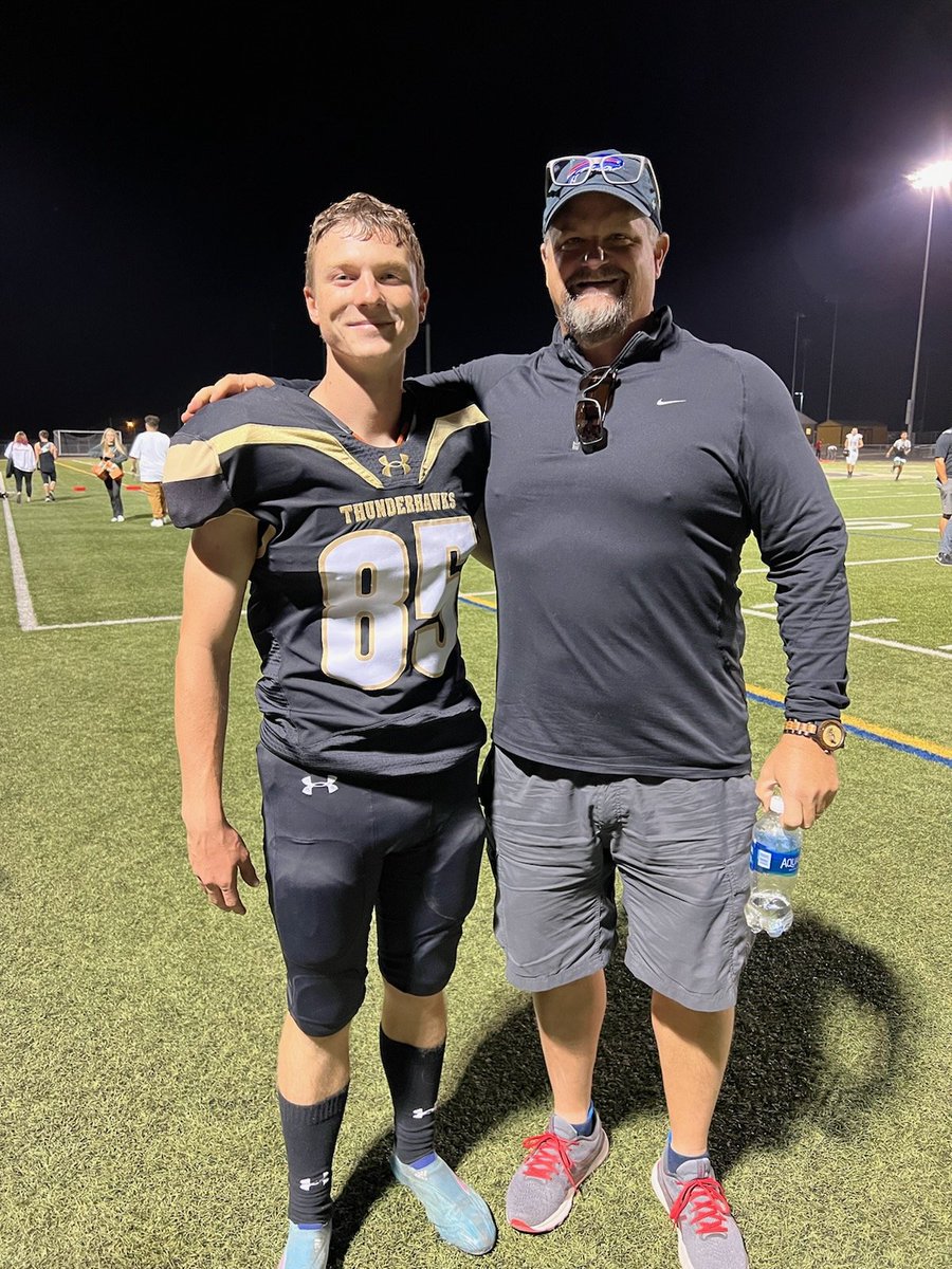 CoachRafter14's tweet photo. 9/9 and kickoffs upper 60s to 70! Awesome night 85! @ThomasBerlinski -serious talent! Exciting future, very proud of you, keep logging in the hard work 👊🏈 Great win PVHS 🏈 team! @TimCardenas9 @Athletics_PVHS https://t.co/nistVnGiId