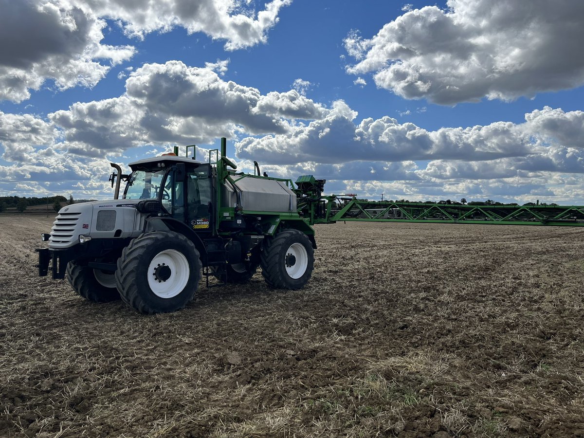 ErhServices's tweet image. FJDynamics RTK Autosteer Kit fitted to this beast. #multidrive #fjdynamics #erhservicesltd #autosteer #gps #rtk 07810860503