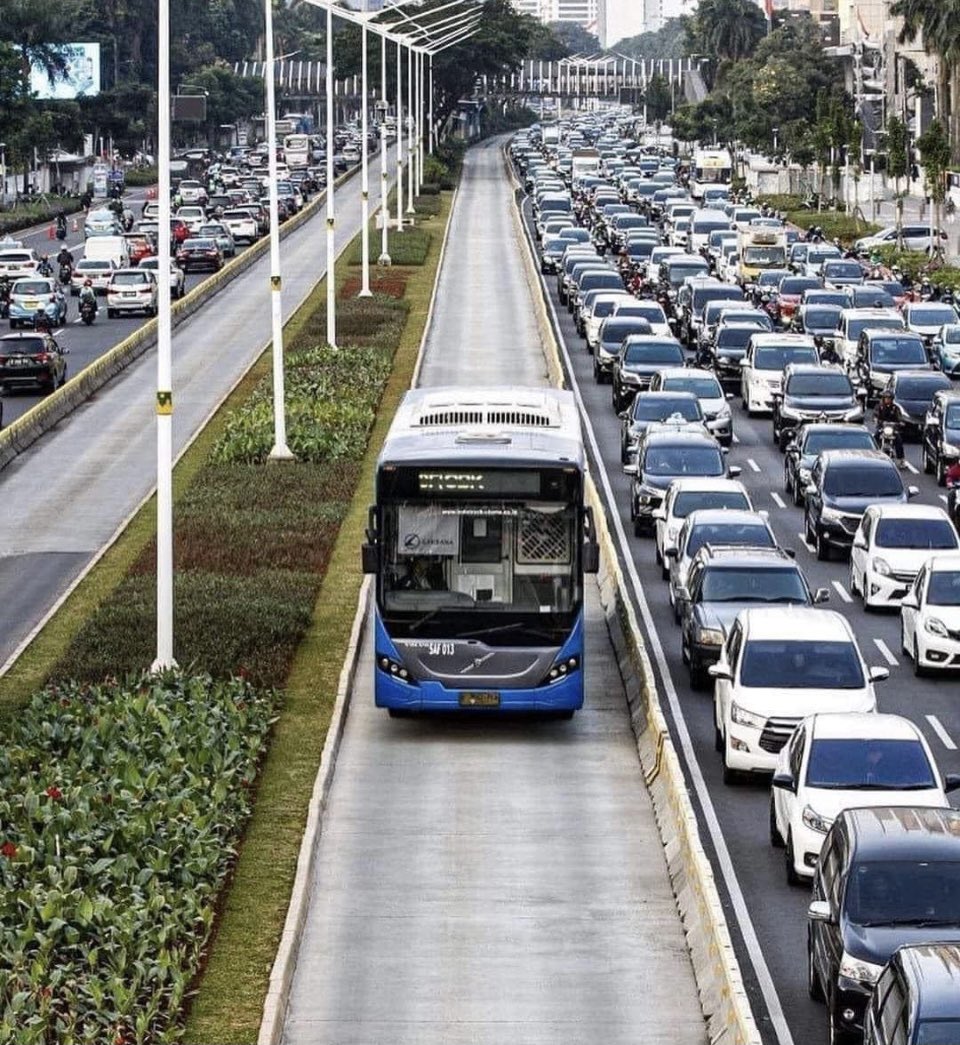 Энэ бол бэлэн шийдэл байхад манай ацнууд энийг хэзээ ч хийж чадахгүй ээ