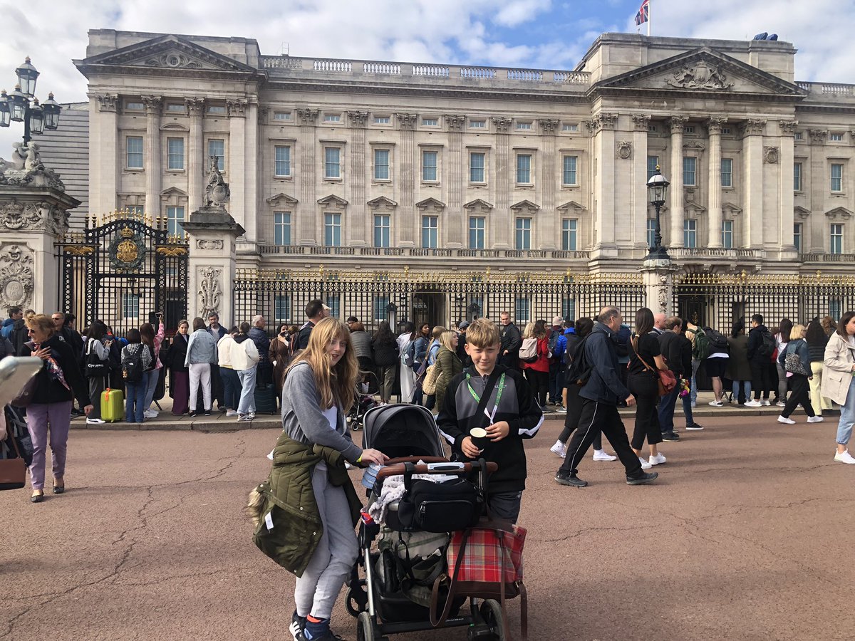 rach_h85's tweet photo. @WestacreMiddle James paid his respects to Queen Elizabeth yesterday morning seeing her lay in state. I’m sure he will be happy to share his experiences on Tuesday https://t.co/S4bIUmzQfK