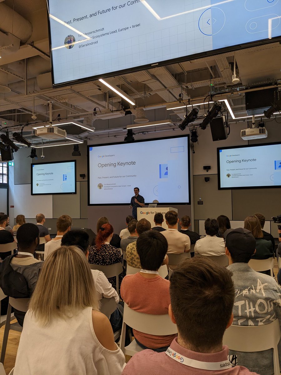 jimit_rangras's tweet photo. #GoogleDevCommunity
@GoogleDevEurope 

@SeraAndroid kickstarting the Google Developers Summit, Warsaw with a great keynote https://t.co/BTsVKSfzRe