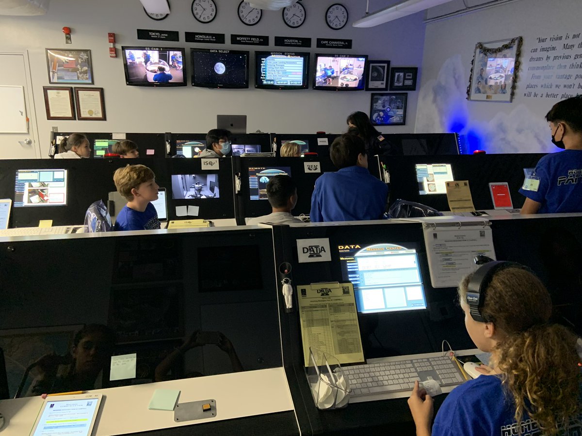 AliamanuMiddle's tweet image. Challenger mission accepted. Can you orbit and land on the moon!? Authentic learning at its finest!#thisisams