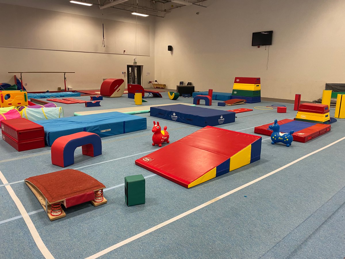 All set for a morning of gymnastics for the little ones at Thomas Tallis School! bookwhen.com/synergygym