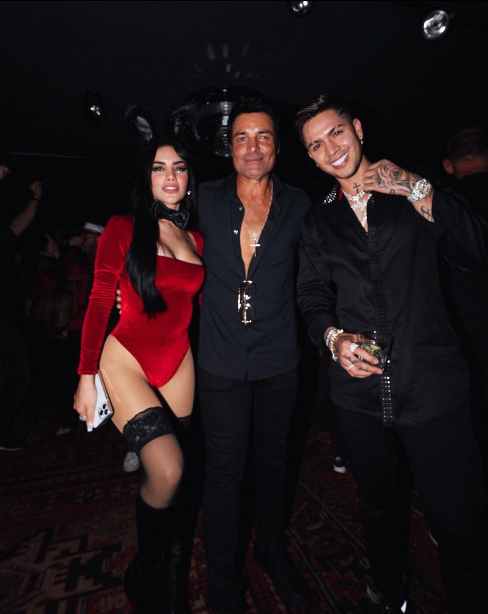 jdperu_fco's tweet photo. JD Pantoja &amp; Kim Loaiza junto a Chayanne 🔥

-Jd Pantoja Vía Ig 📸 https://t.co/y1yd6MNb6A