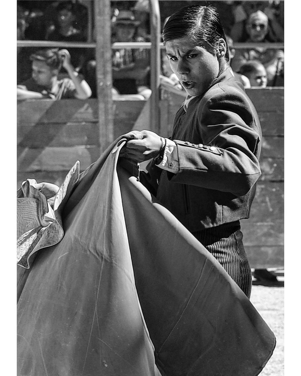 ericdesort's tweet photo. Départ pour la Feria de Nîmes.
J'espère revenir avec quelques belles images.
#photooftheday #Photographie #feria #weekend https://t.co/tGbpHTxkAG