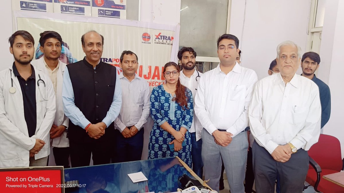 Drivers day celebrated with health &amp; eye check up camp and food, medical and shaving kits distribution in presence of respected Sh.Girish Ranjan, SOFM Sh.Dharmendra and FO Ms.Manju Jhajharia at Swagat RO M/s Delight Fuels Gidani. Training imparted on road signage safety.
