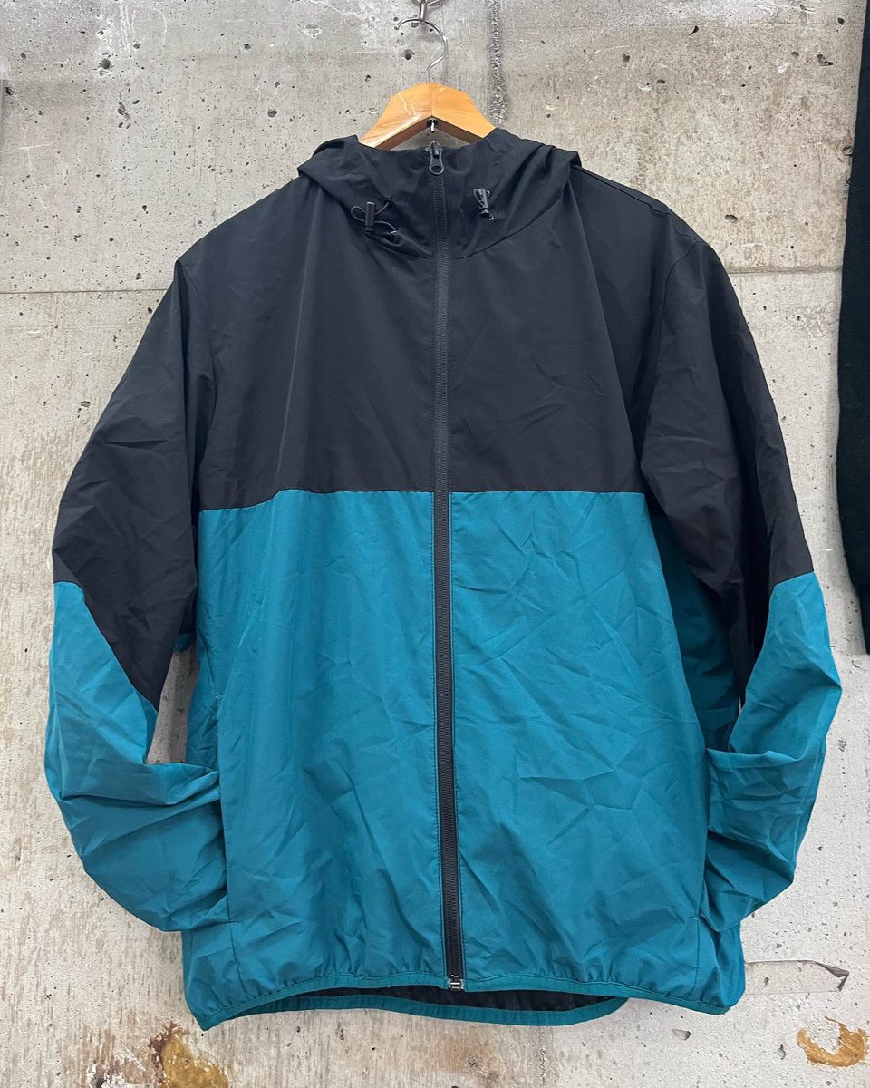 micmo_machida's tweet photo. 秋物入荷中〜👏
全品330円です!!
ご来店お待ちしております🥰

#町田 #machida #古着 #MICMO #ミクモ #fashion #follow #followme #tokyo #nice #used #安い #激安 #古着好き #古着女子 #古着男子 #コーデ #秋物 #Autumn https://t.co/5lKG3SWJXp