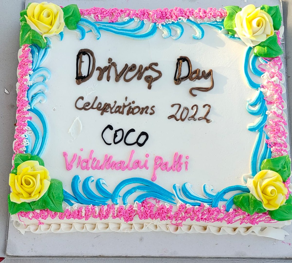 Driver's Day Celebration at CoCo Viduthalaipatti. Health check up campaign and yoga session conducted for drivers alongwith cake cutting ceremony with drivers. <a href="/IndianOilcl/">Indian Oil Corp Ltd</a> <a href="/IOCRetail/">IndianOil PetrolPump</a> <a href="/VigyanKumar/">Vigyan Kumar</a> @ramani_ashok <a href="/ChairmanIOCL/">ChairmanIOC</a> <a href="/DirMktg_iocl/">Director (Marketing), IndianOil</a> <a href="/AkhauriEd/">Amitabh Akhauri, ED(Retail Sales - S&W), IndianOil</a>
