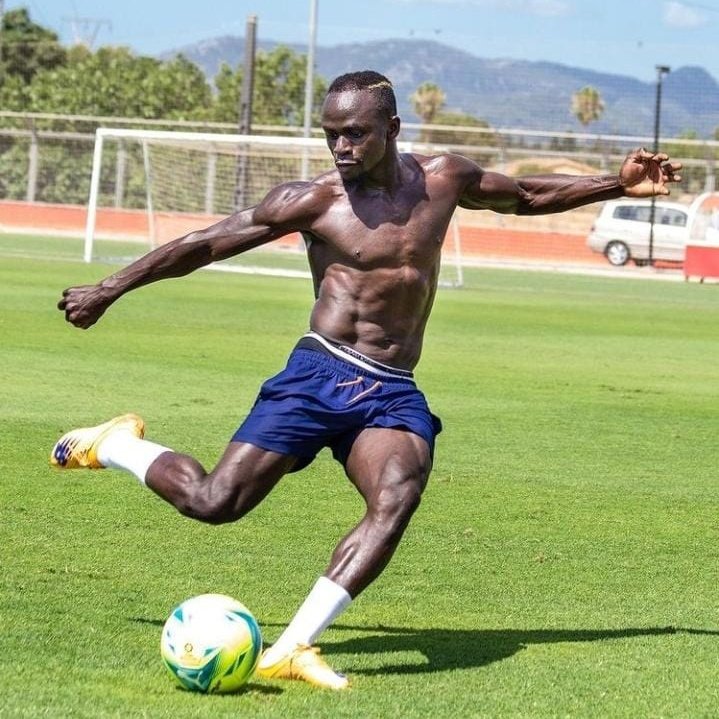 Lunga_Chyna's tweet image. #NewProfilePic