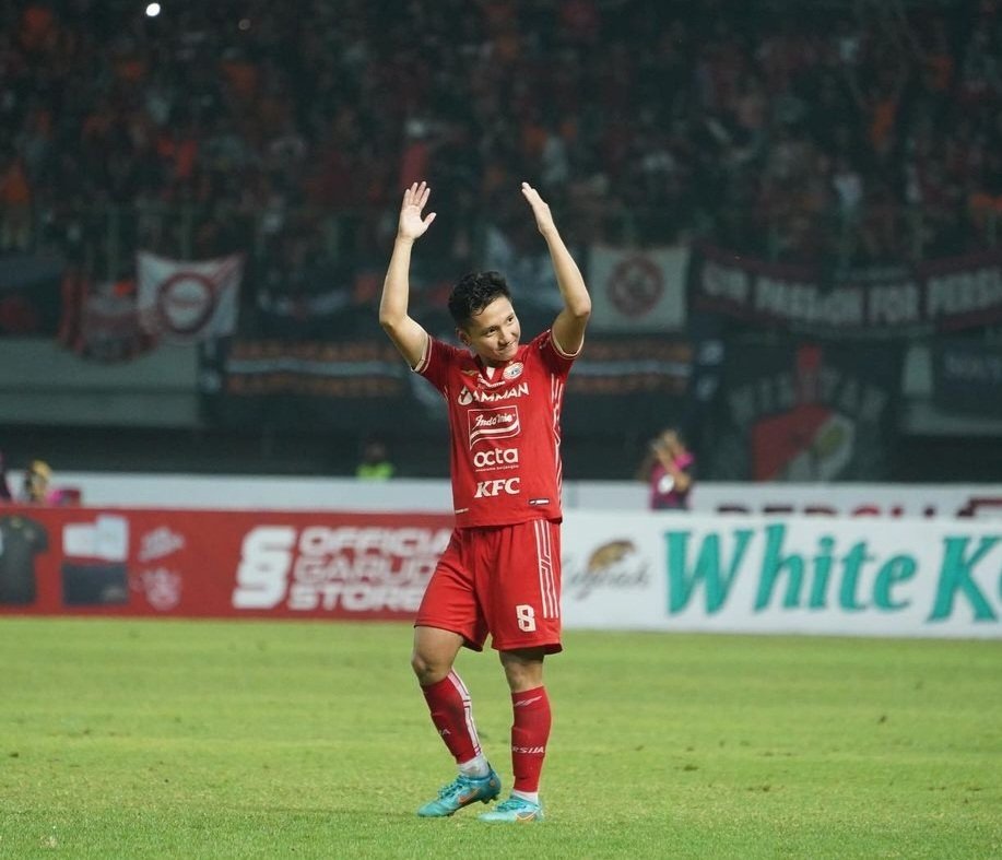 ftblindonesia's tweet photo. Persija Jakarta this September:

- 8 players to the Indonesia U20 squad.
- 3 players to the Indonesia senior squad.
- 1 player to the Bahrain senior squad.
- 1 player to the Czech senior squad.

A global club. 🐯🔴 https://t.co/zhCTcs6lXG