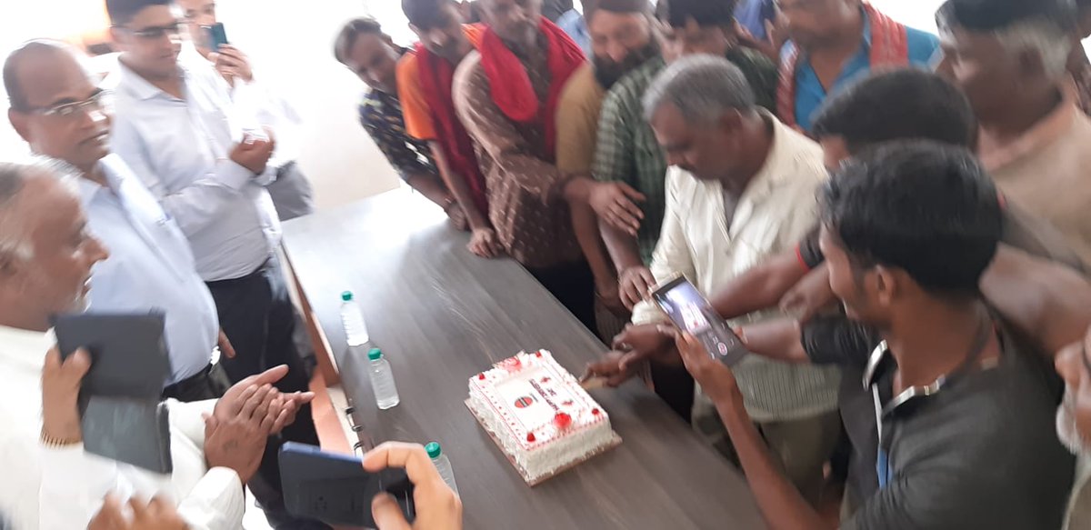 Eye check up at swagat RO Ganesh Petroleum. Nani Chirai, Kutch on Drivers Day. <a href="/IndianOilcl/">Indian Oil Corp Ltd</a> <a href="/ChairmanIOCL/">ChairmanIOC</a> <a href="/DirMktg_iocl/">Director (Marketing), IndianOil</a> <a href="/VigyanKumar/">Vigyan Kumar</a> @ramani_ashok <a href="/AkhauriEd/">Amitabh Akhauri, ED(Retail Sales - S&W), IndianOil</a> <a href="/IOCRetail/">IndianOil PetrolPump</a>